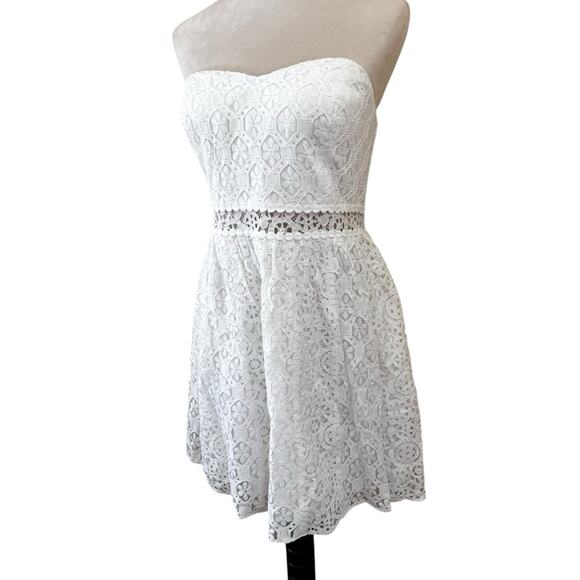 Lilly Pulitzer White Eyelet Lace Strapless Dress Size Large - Picture 1 of 7